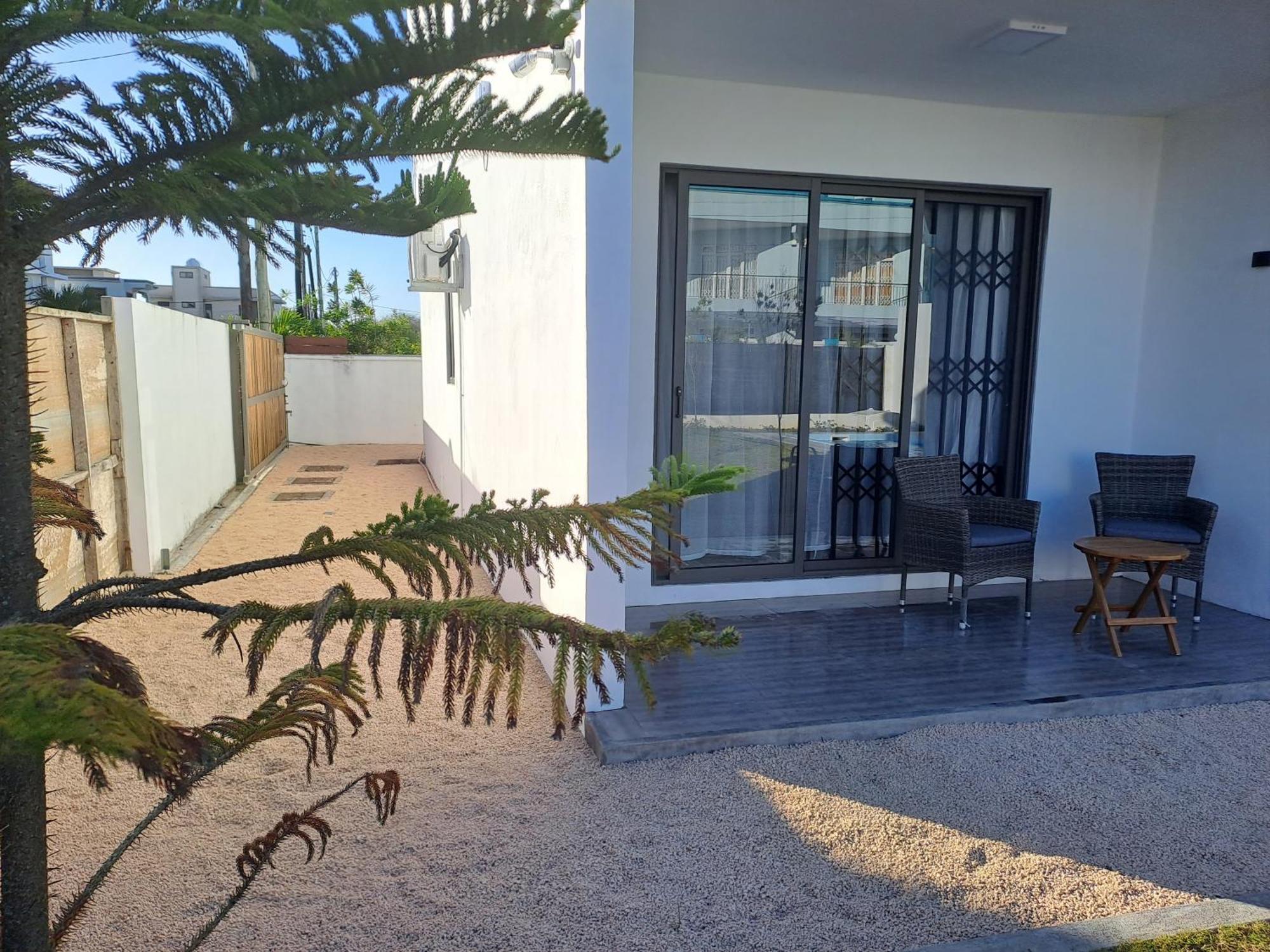 Maison Mont Choisy - One Or Two Bedrooms Apartment Trou aux Biches Exterior foto