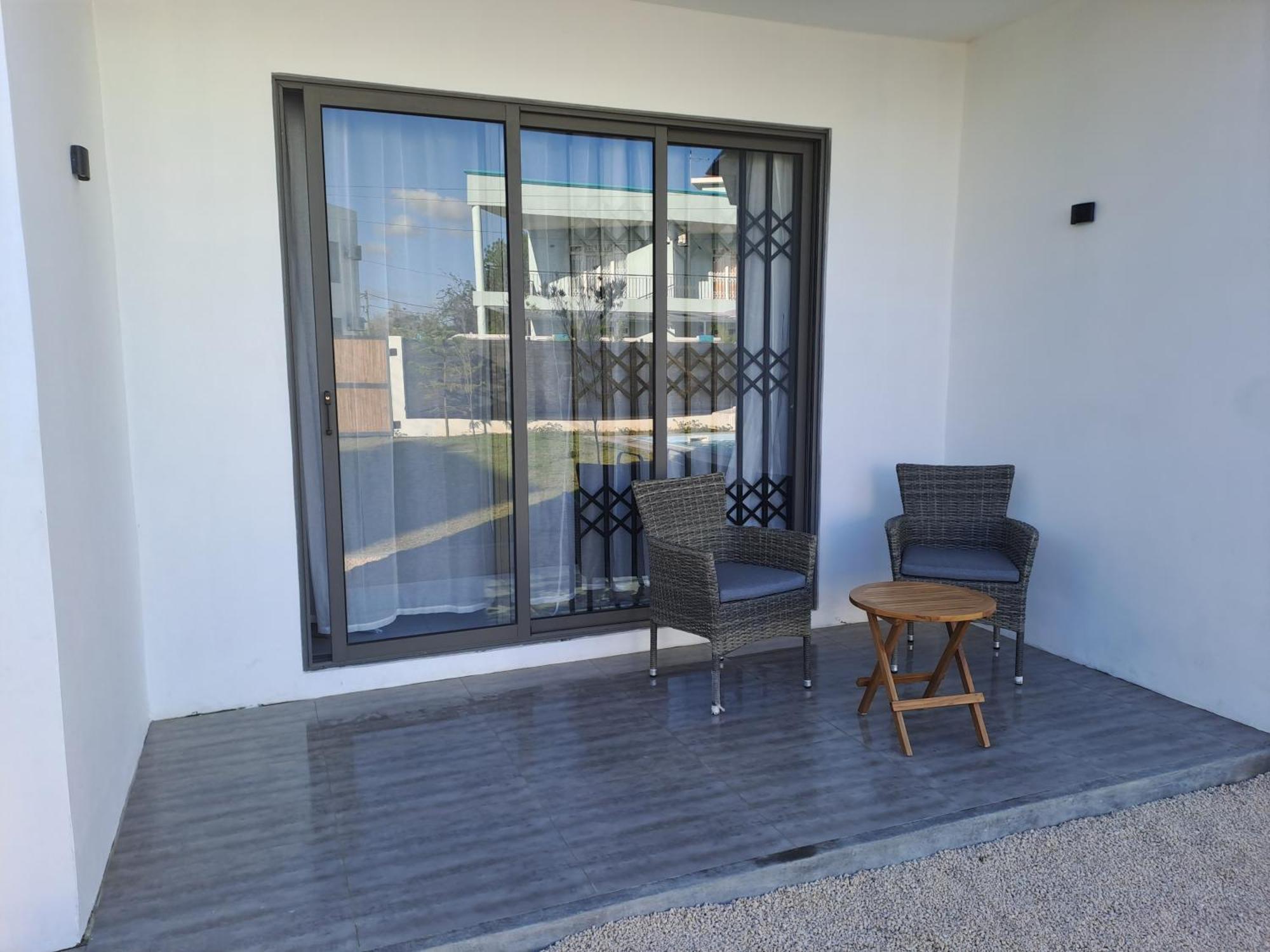 Maison Mont Choisy - One Or Two Bedrooms Apartment Trou aux Biches Exterior foto