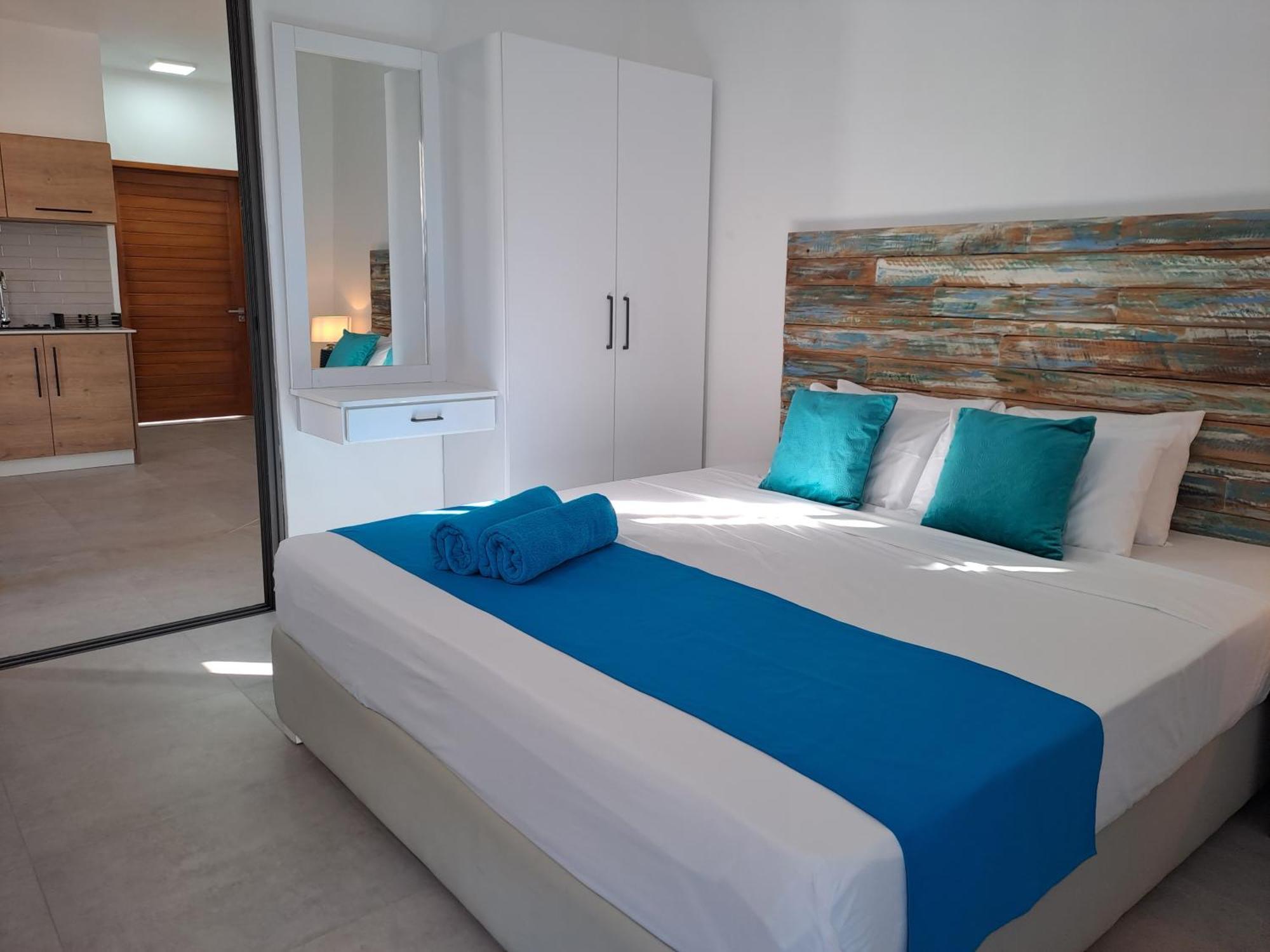 Maison Mont Choisy - One Or Two Bedrooms Apartment Trou aux Biches Exterior foto